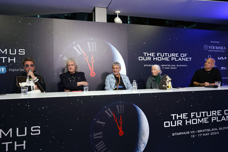 Pressekonferenz zur Eröffnung vom Starmus VII Festival in Bratislava