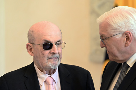 Frank-Walter Steinmeier empfängt Salman Rushdie in Berlin