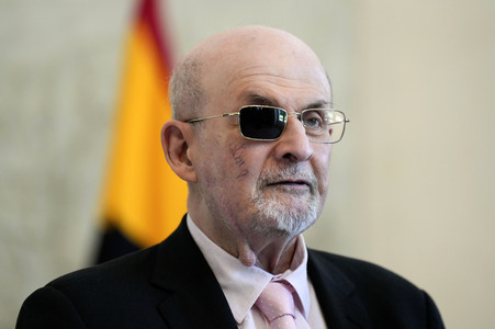 Frank-Walter Steinmeier empfängt Salman Rushdie in Berlin
