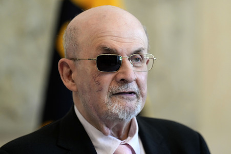Frank-Walter Steinmeier empfängt Salman Rushdie in Berlin