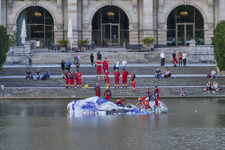 DLRG Einsatz bei Kunstinstallation in Hannover