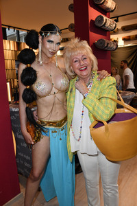 Carpet Lounge Berlin x Julian F.M. Stoeckel in Berlin