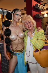 Carpet Lounge Berlin x Julian F.M. Stoeckel in Berlin