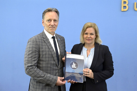 Bundespressekonferenz Fallzahlen für die Politisch Motivierte Kriminalität (PMK) 2023 in Berlin