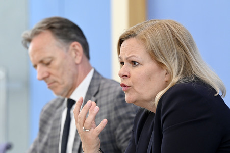 Bundespressekonferenz Fallzahlen für die Politisch Motivierte Kriminalität (PMK) 2023 in Berlin