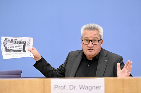Bundespressekonferenz Jahresstatistik 2023 zu rechter und rassistischer Gewalt in Berlin