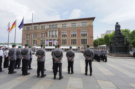 Feierliches Gelöbnis von Soldatinnen und Soldaten der Bundeswehr in Berlin