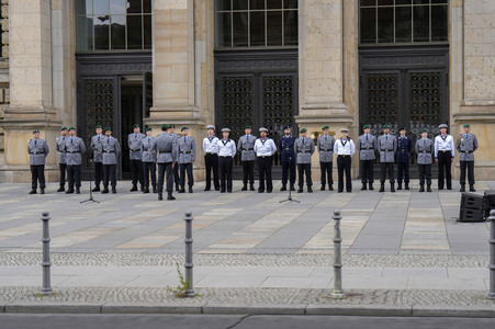 Feierliches Gelöbnis von Soldatinnen und Soldaten der Bundeswehr in Berlin