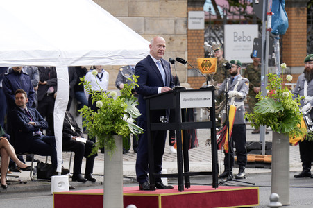 Feierliches Gelöbnis von Soldatinnen und Soldaten der Bundeswehr in Berlin