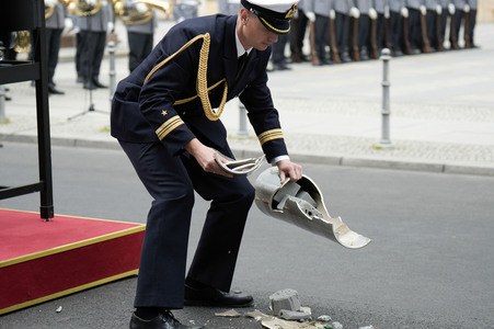 Feierliches Gelöbnis von Soldatinnen und Soldaten der Bundeswehr in Berlin
