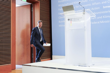 Pressekonferenz mit Robert Habeck in Berlin