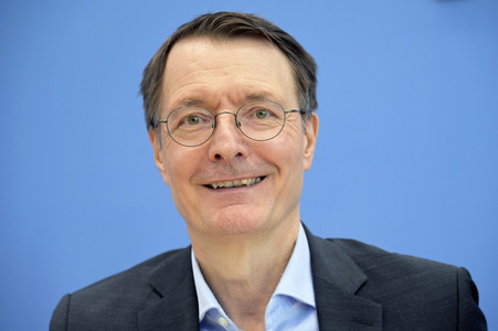 Bundespressekonferenz Kabinettsbeschluss zum Versorgungsstärkungsgesetz in Berlin