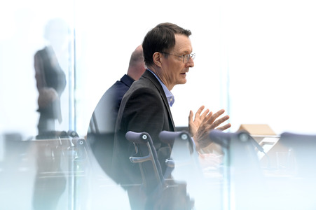 Bundespressekonferenz Kabinettsbeschluss zum Versorgungsstärkungsgesetz in Berlin