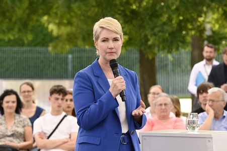 Demokratiefest zu 75 Jahren Grundgesetz in Berlin