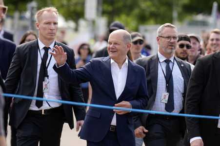 Demokratiefest zu 75 Jahren Grundgesetz in Berlin
