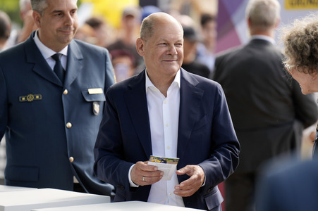 Demokratiefest zu 75 Jahren Grundgesetz in Berlin