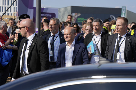 Demokratiefest zu 75 Jahren Grundgesetz in Berlin