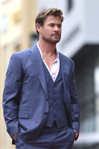 Chris Hemswoth erhält einen Stern auf dem Hollywood Walk of Fame in Los Angeles