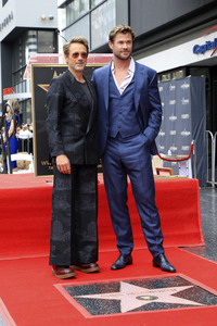 Chris Hemswoth erhält einen Stern auf dem Hollywood Walk of Fame in Los Angeles
