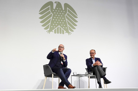 Demokratiefest zu 75 Jahren Grundgesetz in Berlin