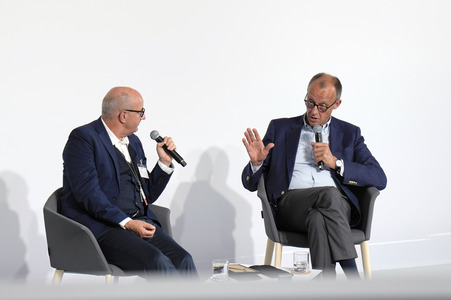 Demokratiefest zu 75 Jahren Grundgesetz in Berlin