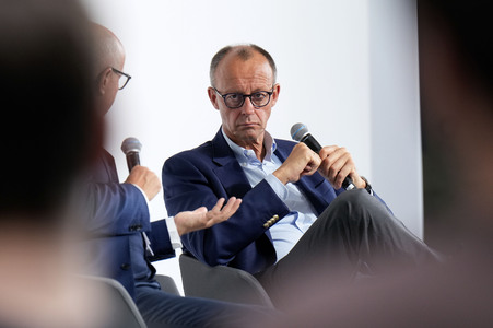 Demokratiefest zu 75 Jahren Grundgesetz in Berlin