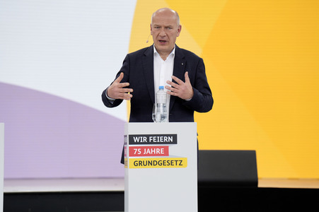 Demokratiefest zu 75 Jahren Grundgesetz in Berlin