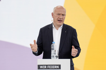 Demokratiefest zu 75 Jahren Grundgesetz in Berlin