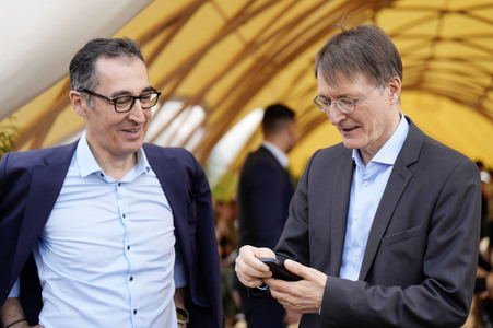 Demokratiefest zu 75 Jahren Grundgesetz in Berlin