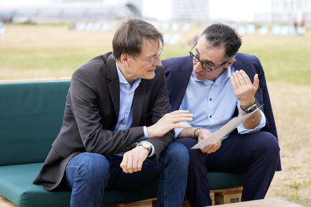 Demokratiefest zu 75 Jahren Grundgesetz in Berlin