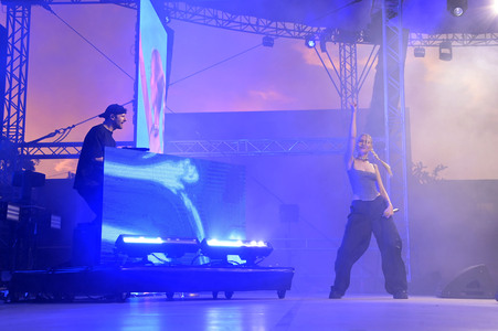 Konzert von Glasperlenspiel beim Demokratiefest zu 75 Jahren Grundgesetz in Berlin