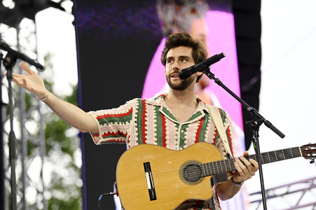 Konzert von Álvaro Soler beim Demokratiefest zu 75 Jahren Grundgesetz in Berlin