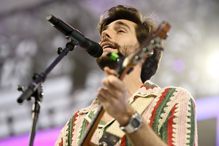 Konzert von Álvaro Soler beim Demokratiefest zu 75 Jahren Grundgesetz in Berlin