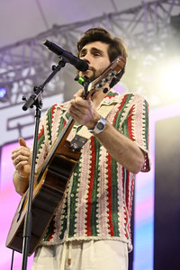 Konzert von Álvaro Soler beim Demokratiefest zu 75 Jahren Grundgesetz in Berlin
