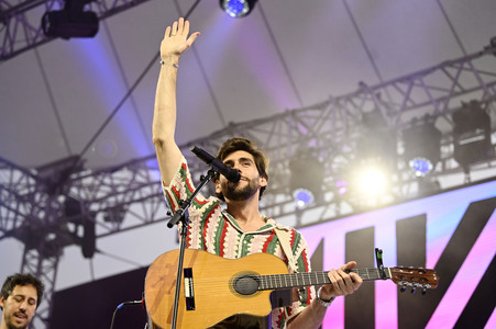 Konzert von Álvaro Soler beim Demokratiefest zu 75 Jahren Grundgesetz in Berlin