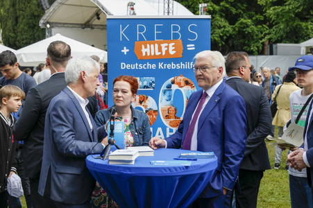 Tag der offenen Tür in der Villa Hammerschmidt und dem 'Fest der Demokratie' zu 75 Jahren Grundgesetz in Bonn