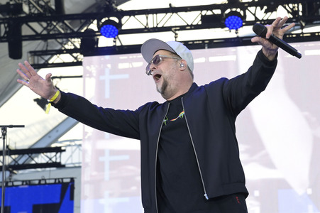 Abschlussveranstaltung beim Demokratiefest zu 75 Jahren Grundgesetz in Berlin