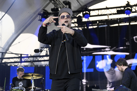 Abschlussveranstaltung beim Demokratiefest zu 75 Jahren Grundgesetz in Berlin