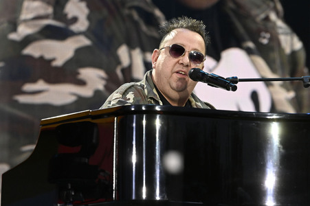 Abschlussveranstaltung beim Demokratiefest zu 75 Jahren Grundgesetz in Berlin