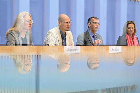 Bundespressekonferenz Report Globale Flucht 2024 in Berlin