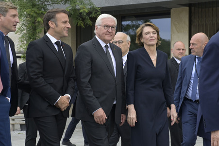 Kranzniederlegung am Denkmal für die ermordeten Juden Europas in Berlin