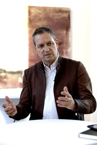 Präsentation der Wanderausstellung  'Woanders ist überall'  in Essen