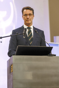 Präsentation der Wanderausstellung  'Woanders ist überall'  in Essen