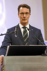 Präsentation der Wanderausstellung  'Woanders ist überall'  in Essen