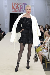 Serienpremiere 'Becoming Karl Lagerfeld' in Berlin