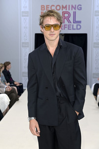 Serienpremiere 'Becoming Karl Lagerfeld' in Berlin