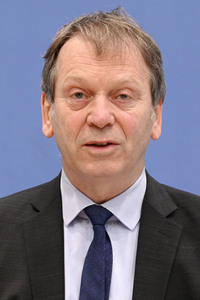 Bundespressekonferenz Sondergutachten zur Prüfung der Treibhausgas-Projektionsdaten 2024 in Berlin