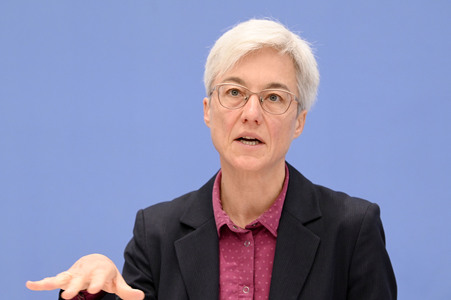 Bundespressekonferenz Sondergutachten zur Prüfung der Treibhausgas-Projektionsdaten 2024 in Berlin