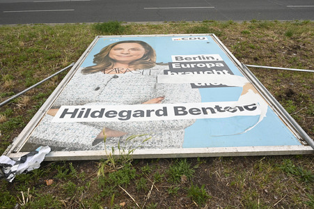 Beschädigte Wahlplakate zur Europawahl in Berlin