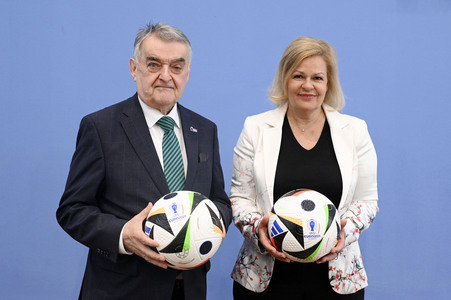 Bundespressekonferenz 10 Tage vor der EM in Berlin